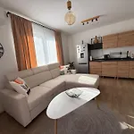 528 * Sarajevo