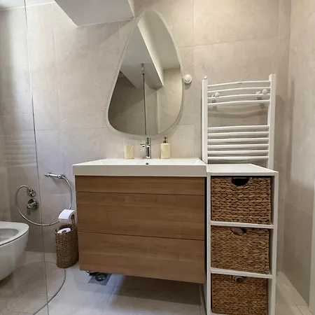 528 Apartment